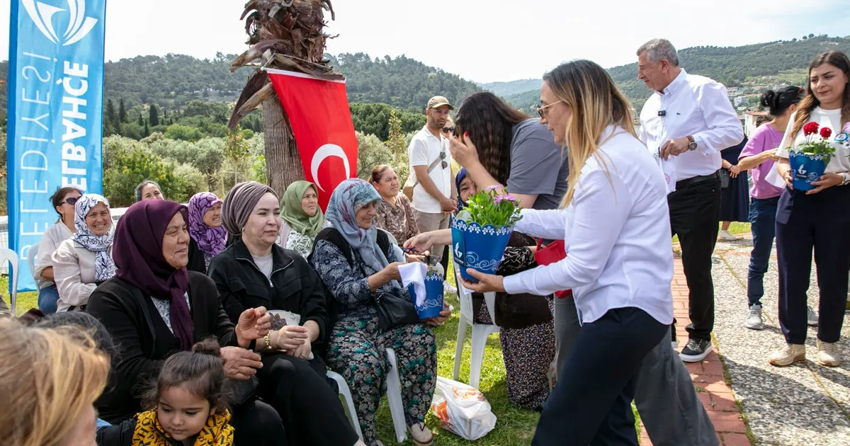 guzelbahceli-anneler-kahvaltida-bulustu-lBMGfk8B.webp