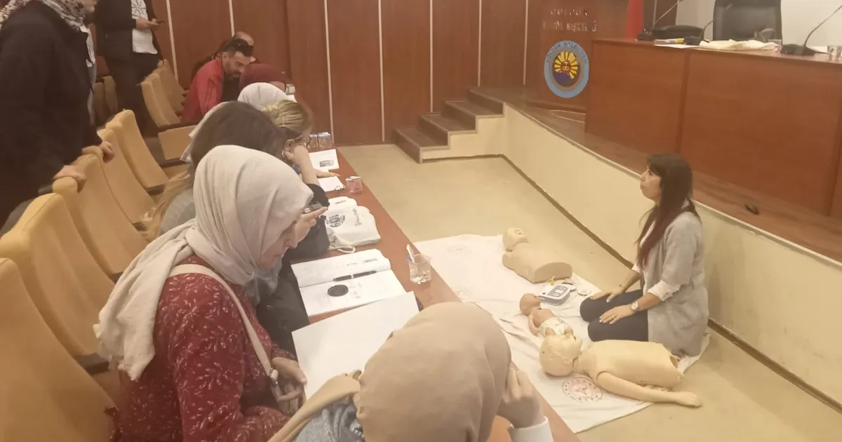 kocaeli-golcukte-personele-ilk-yardim-egitimi-nCajvOJ7.webp