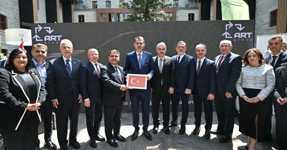 surdurulebilir-gelecege-bursadan-art-group-imzasi-KglLiUQ3.webp