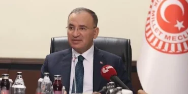 AK Parti'den TBMM'de yeni görev dağılımı... Bozdağ yeniden başkanvekili