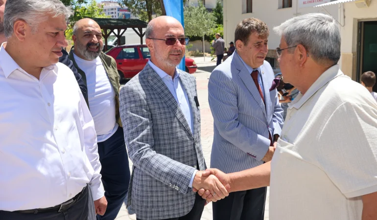 Konya Selçuklu'da Pekyatırmacı mahalle sakinlerini dinledi