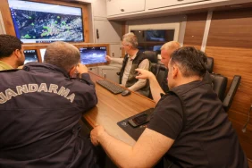 Sakarya'dan Bilecik'e sıçrayan yangın! Bilecik Valisi Sözer yangın bölgesinde