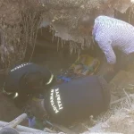 Adıyaman’da göçük altında kalan yaşlı kadın itfaiye ekiplerince kurtarıldı